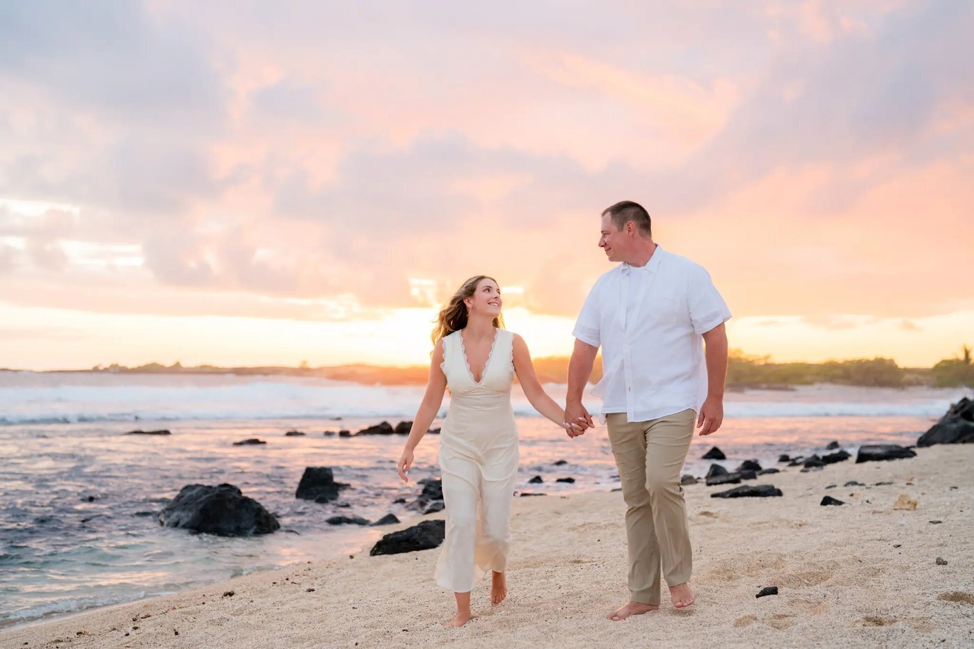 Couple Photos Big Island Hawaii — Romantic Sunset Beach Session Kona